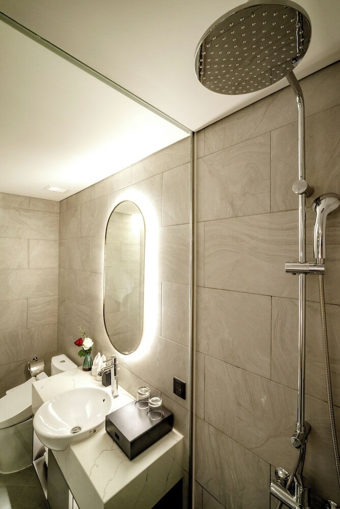 Фото Nhat Ha Lavish Hotel