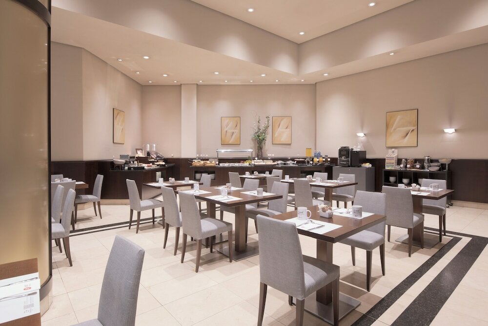 Фото Exe Oviedo Centro