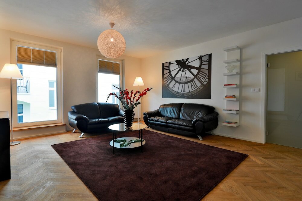 Фото James Hotel & Apartments