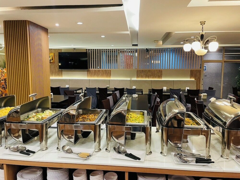 Фото Three Seasons Place