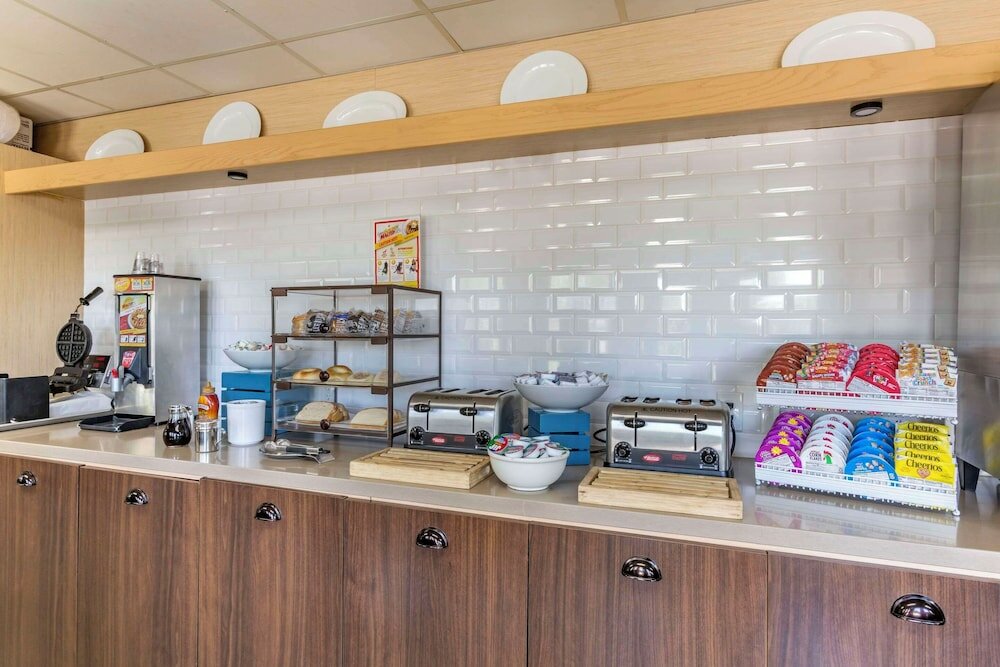 Фото Country Inn & Suites by Radisson, Mesa, Az