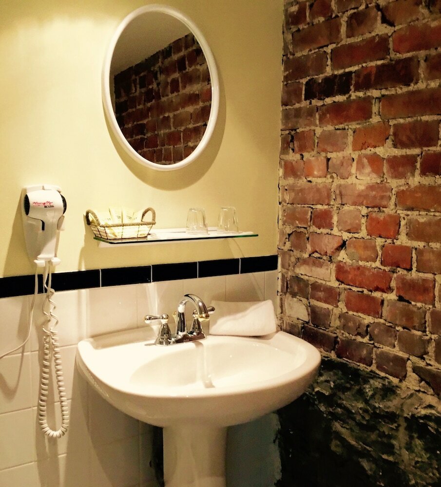 Фото Hotel Manoir Sherbrooke