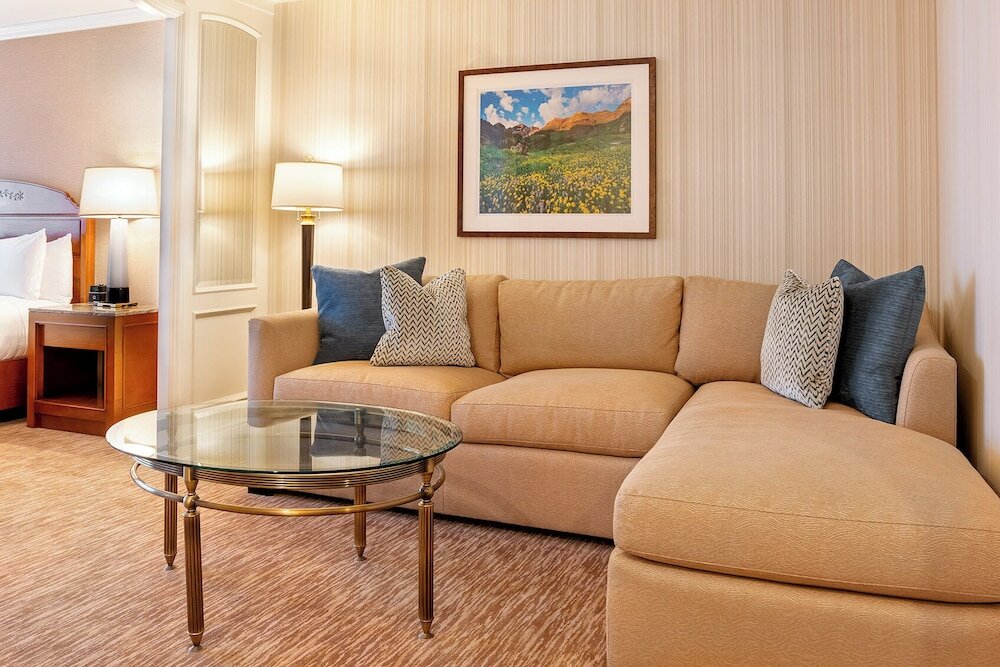 Фото Little America Hotel