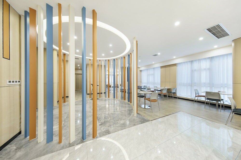 Фото Holiday Inn Express Chongqing Guanyinqiao