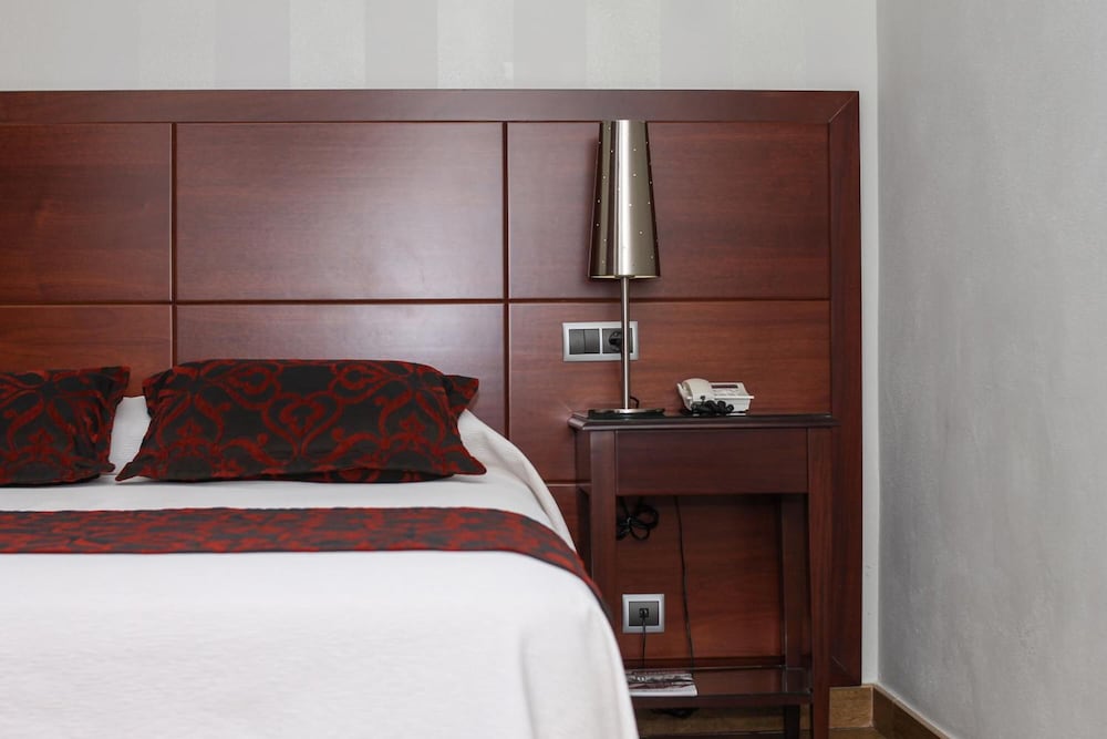 Фото Lb Lebrija Hotel