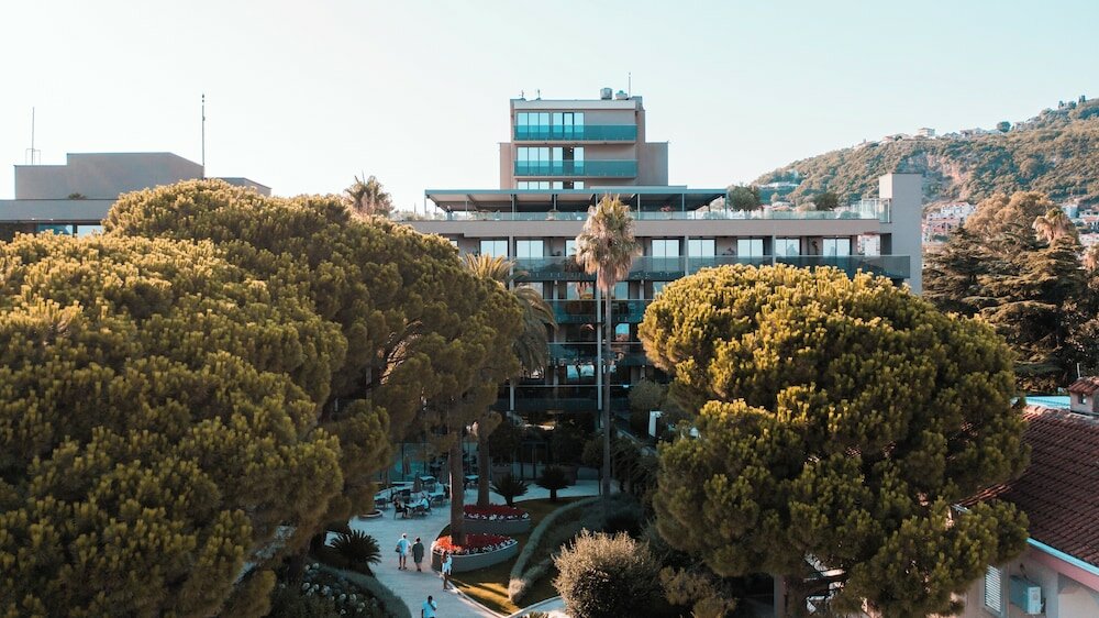 Фото Palmon Bay Hotel & SPA