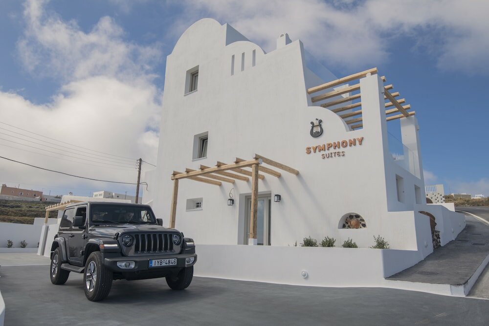 Фото Symphony Suites