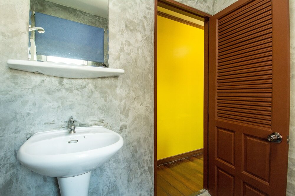 Фото Central Guesthouse