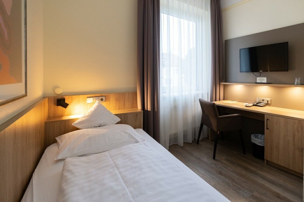 Фото Hotel Niedersaechsischer Hof