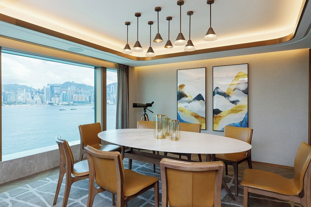 Фото New World Millennium Hong Kong Hotel