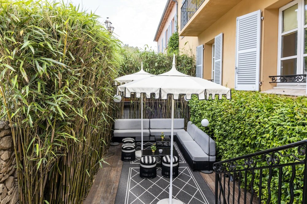 Фото Hôtel Le Y Saint-Tropez