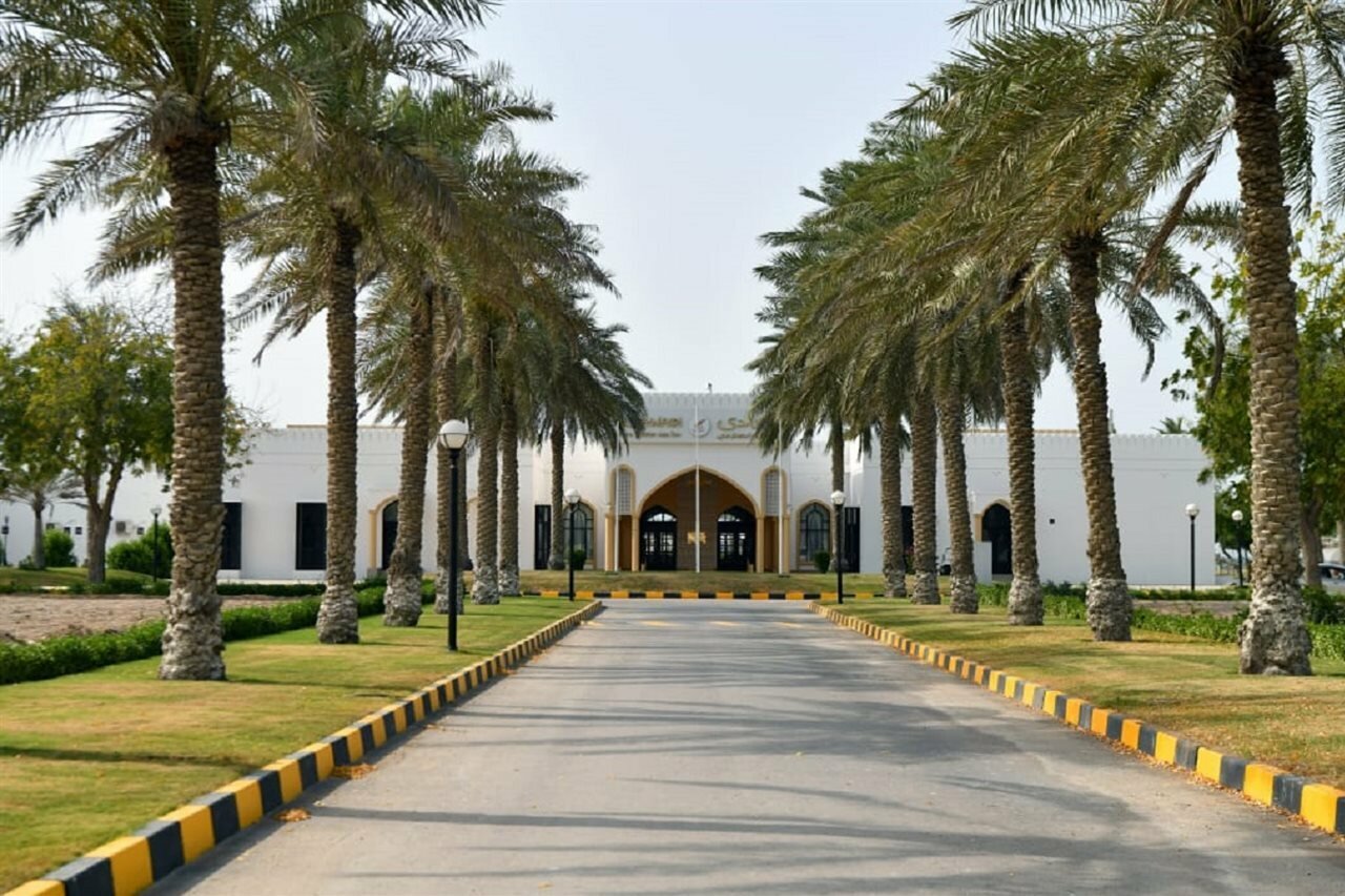 Фото Capital O133 Al Sawadi Beach Resort & SPA