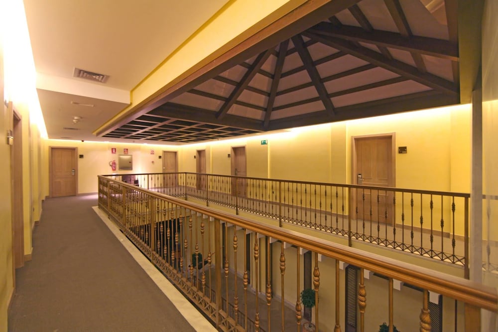 Фото Hotel Casa Consistorial