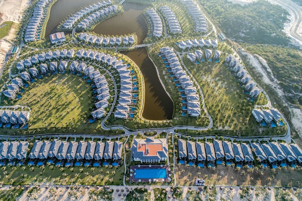 Фото Melia Vinpearl Cam Ranh Beach Resort