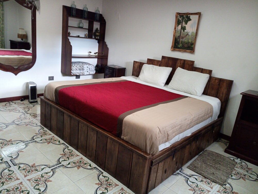 Фото Bogota Bed & Breakfast Inn