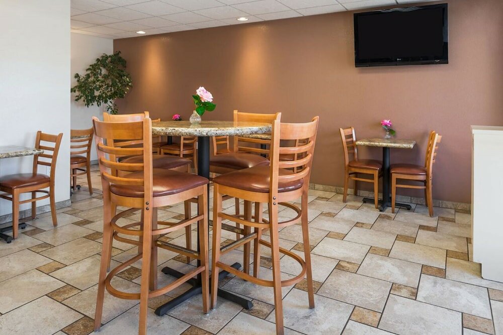 Фото Laurel Inn Motel