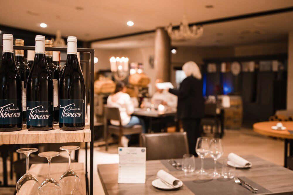 Фото Hôtel & SPA du Domaine des Thômeaux, The Originals Relais