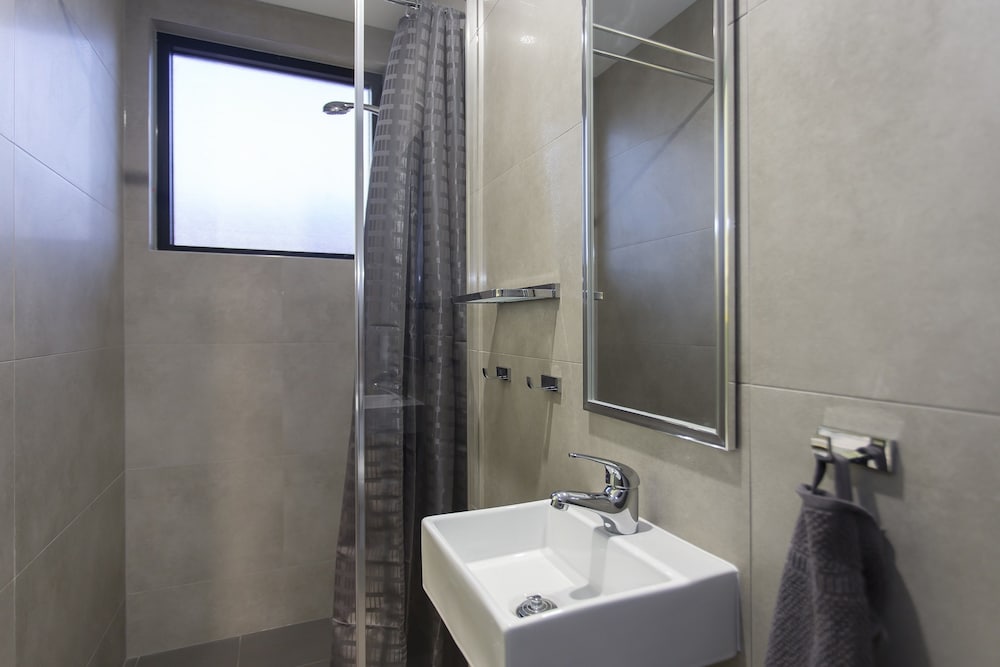 Фото Breeze Lodge - Hostel