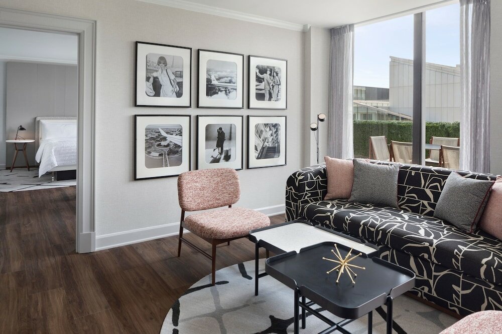 Фото The Madison Hotel