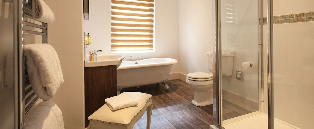 Фото The Wychwood Inn