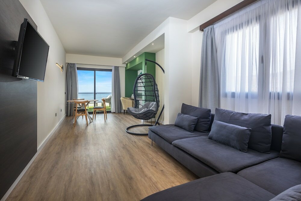 Фото Occidental Roca Negra