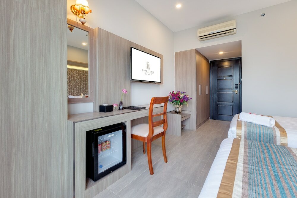 Фото New York Hotel