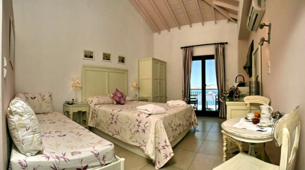 Фото Clara Hotel