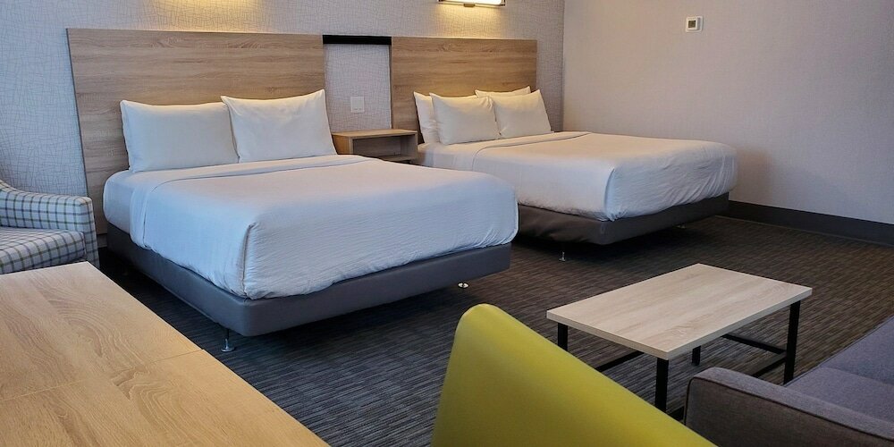 Фото Mountaineer Lodge