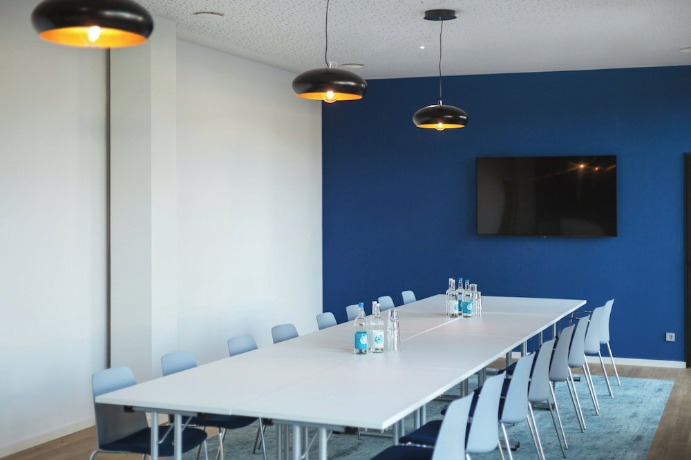 Фото The niu Star