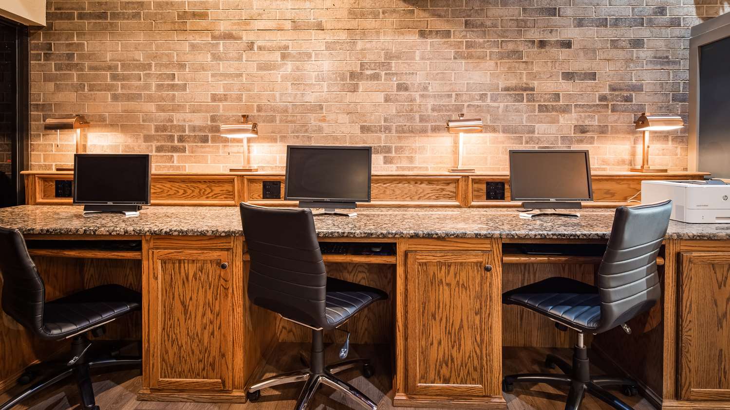 Фото Best Western Plus Saddleback Inn & Conference Center