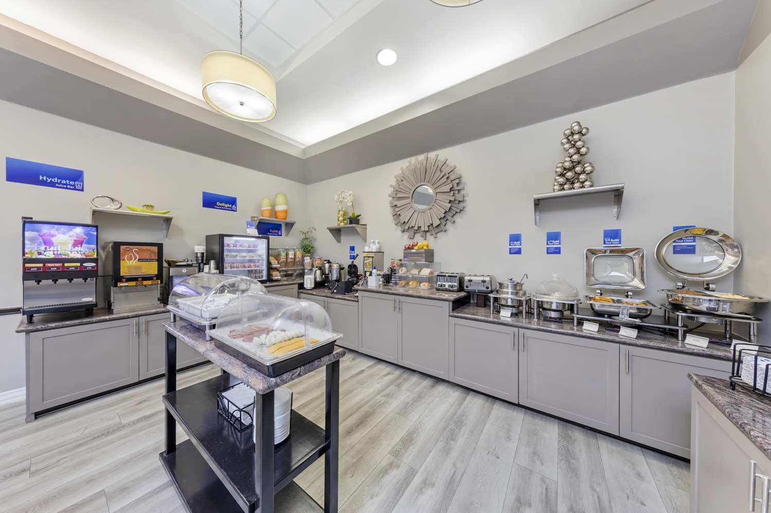 Фото Best Western Canoga Park Motor Inn