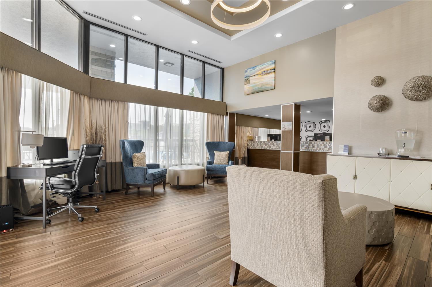 Фото Best Western Center Inn