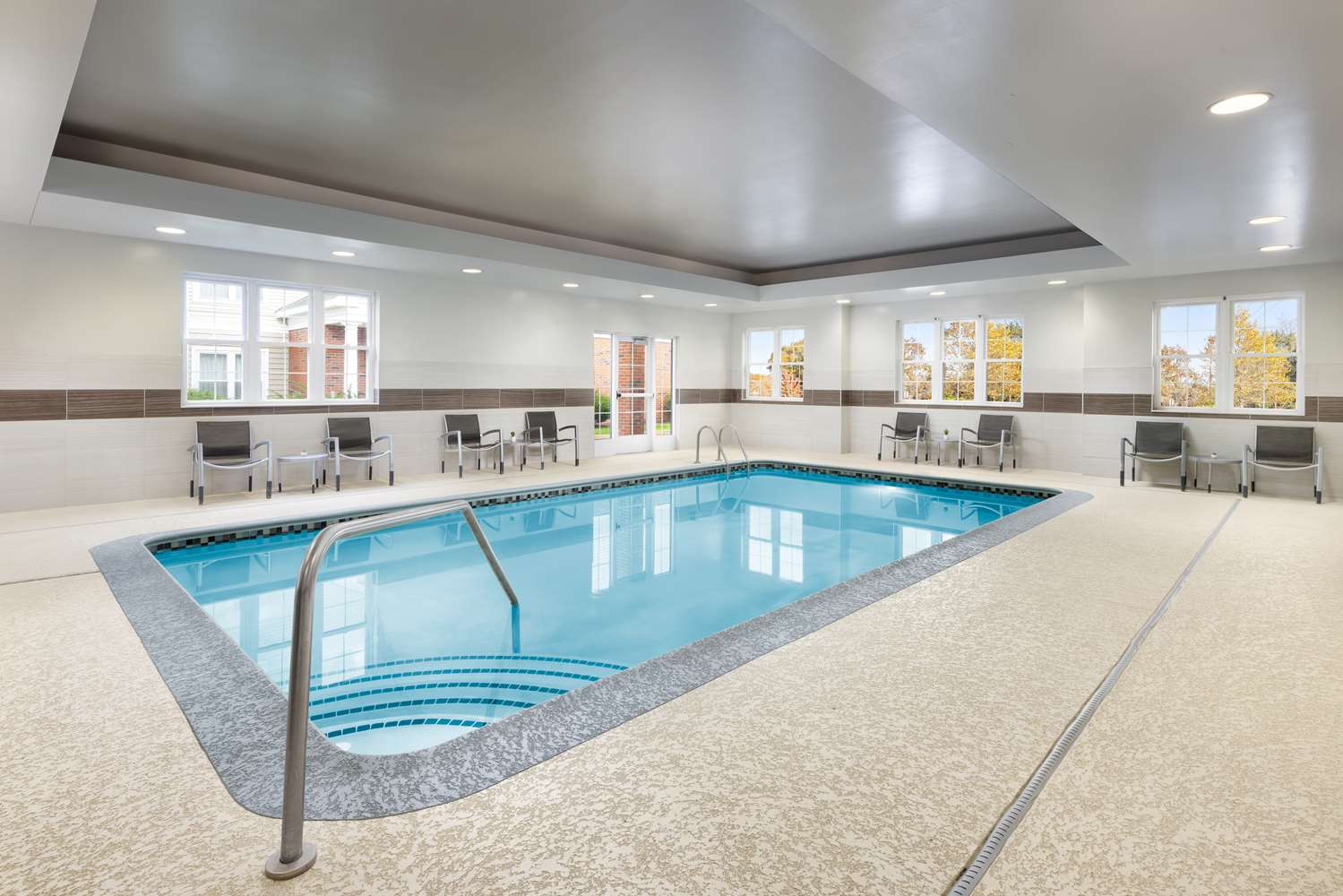 Фото Homewood Suites by Hilton Manchester/Airport