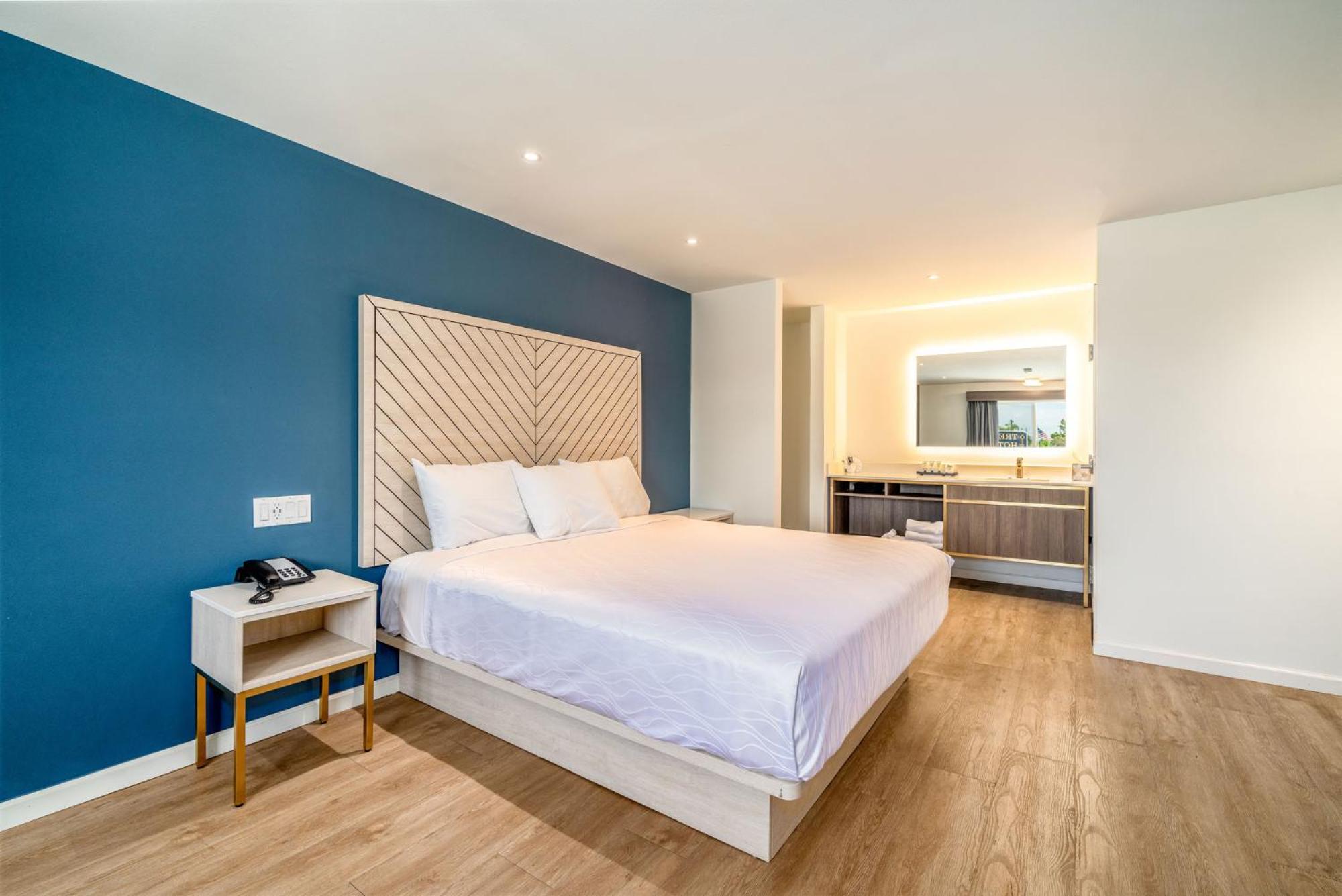 Фото Trend Hotel at Lax Airport