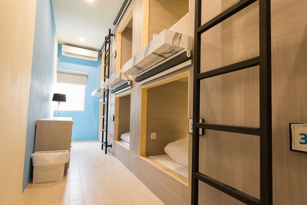 Фото Lazy Sunday Hostel