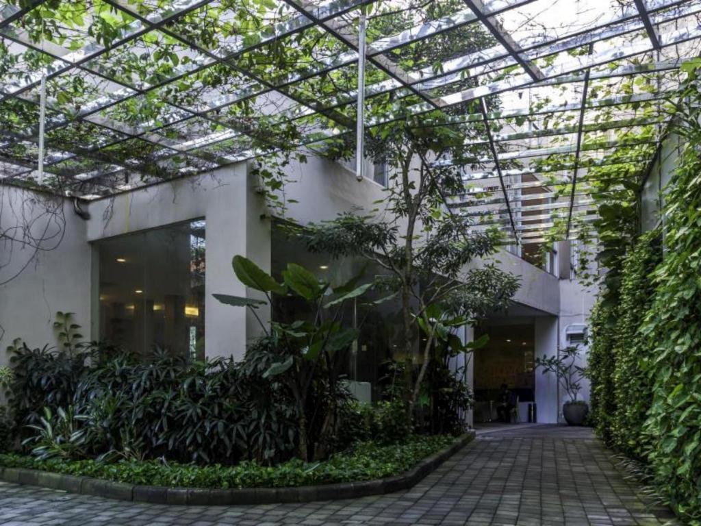 Фото Hotel New Coklat