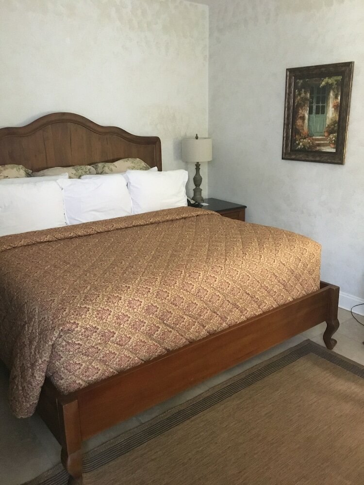 Фото Chateau Hotel