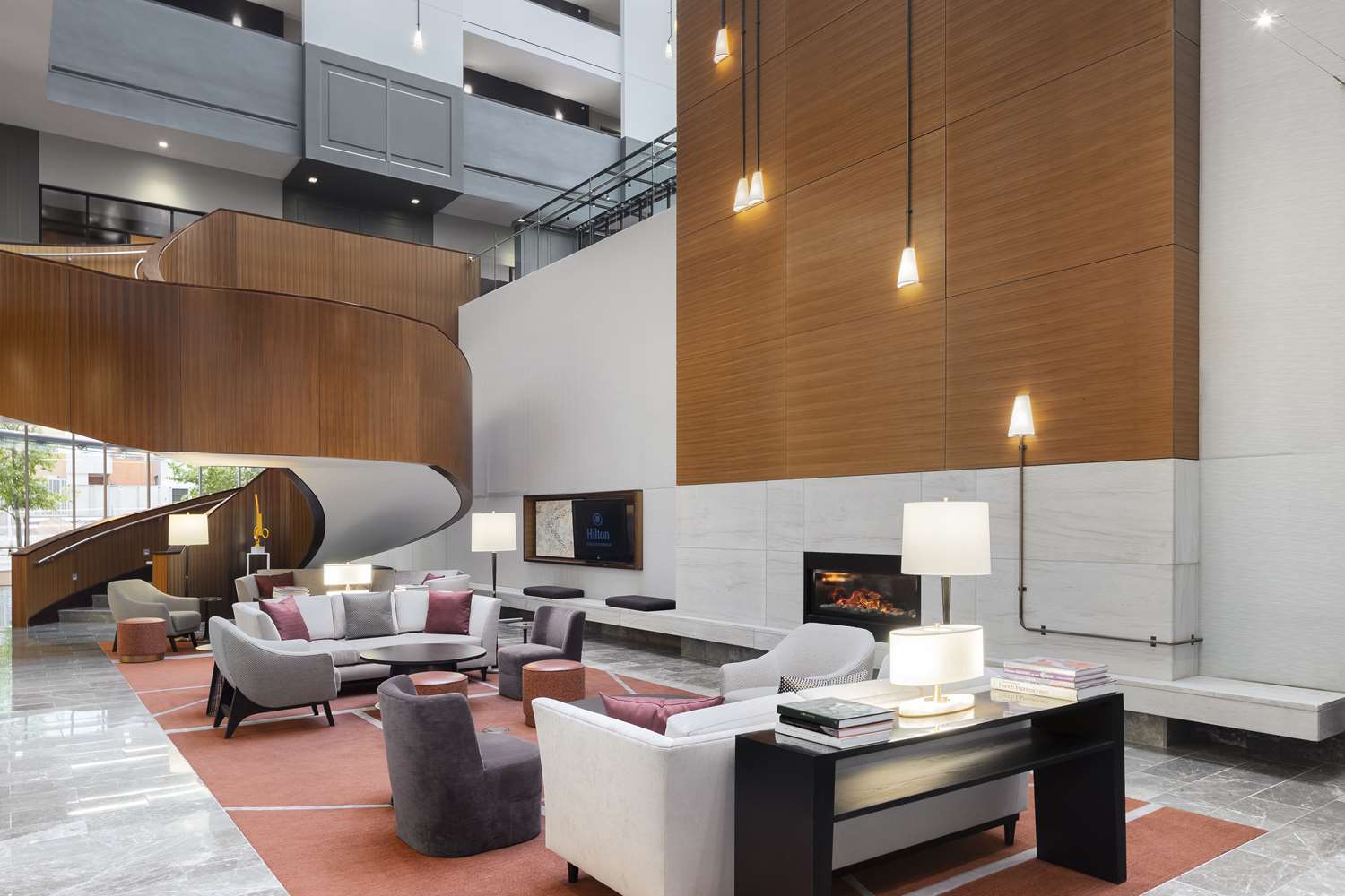 Фото Hilton Columbus Downtown