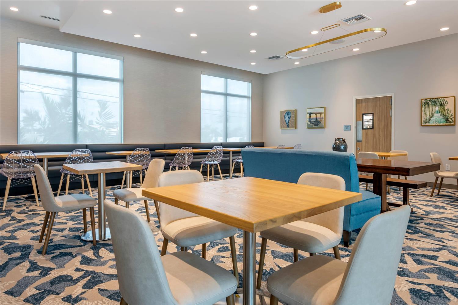 Фото Cambria Hotel Fort Lauderdale Beach