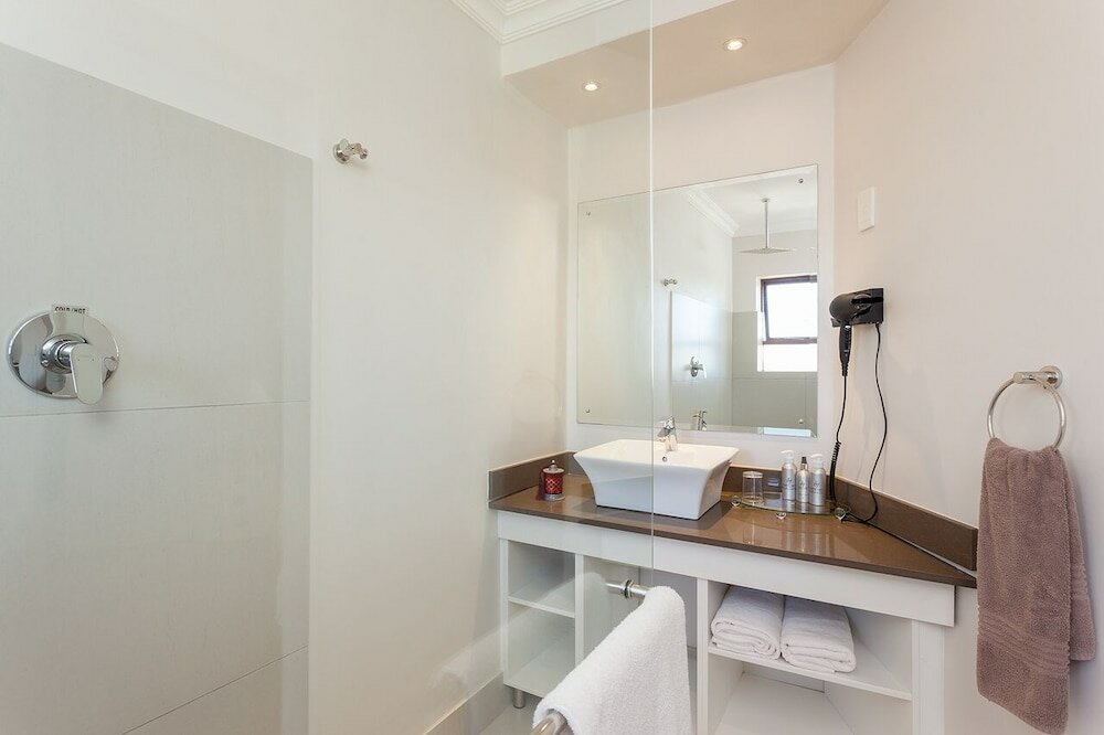 Фото Super Tubes Guesthouse