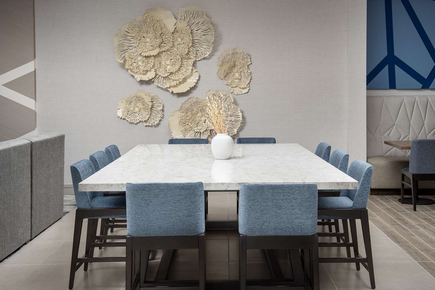 Фото Hilton Garden Inn Pensacola Downtown