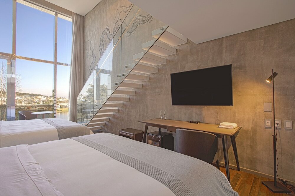 Фото Suryaa Hotel Pinhais, Curio Collection by Hilton