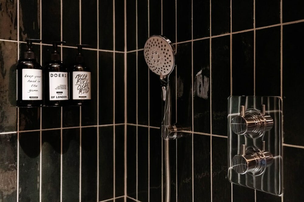 Фото Room2 Chiswick Hometel