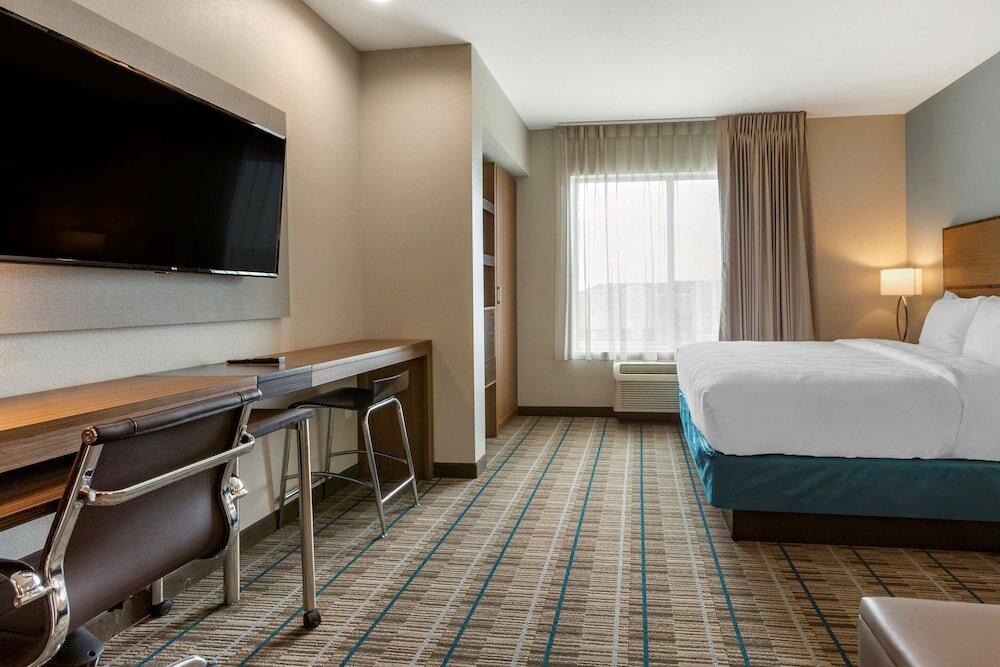 Фото MainStay Suites