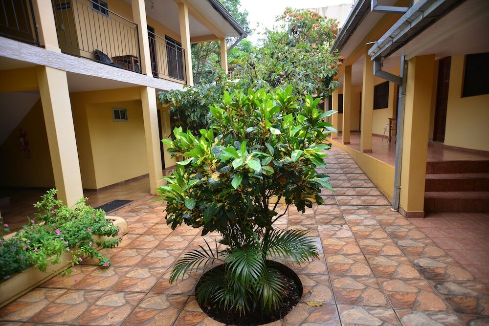 Фото Hotel Lilian