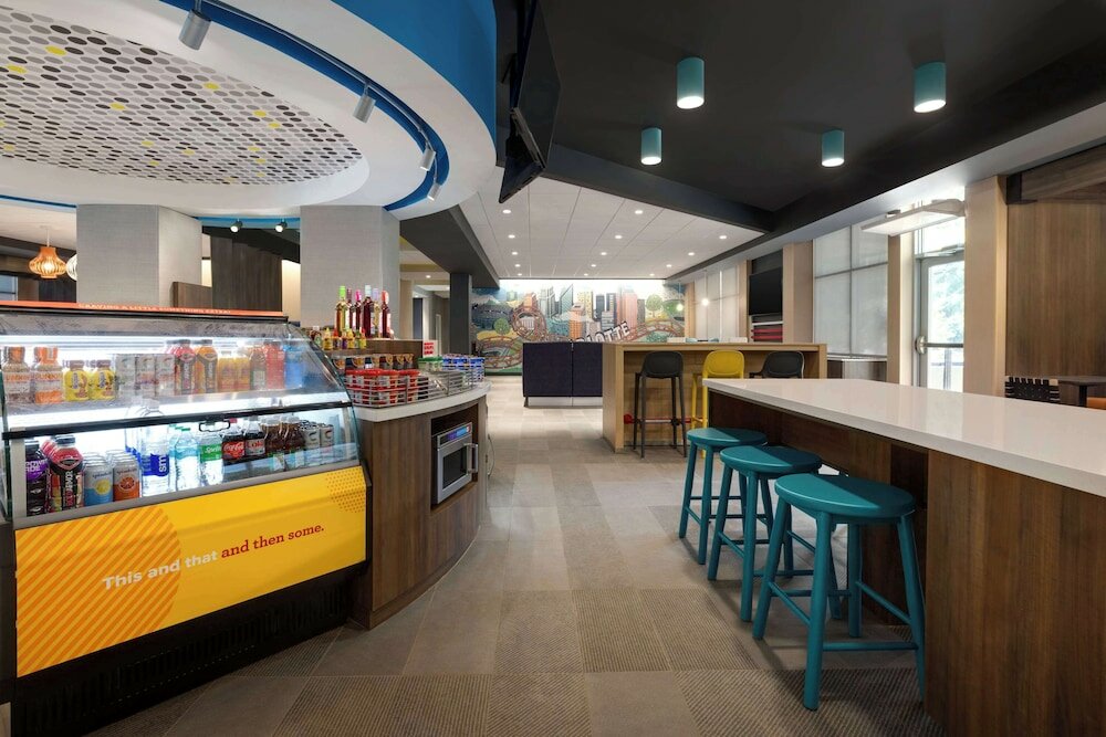 Фото Tru by Hilton Charlotte Tyvola I-77