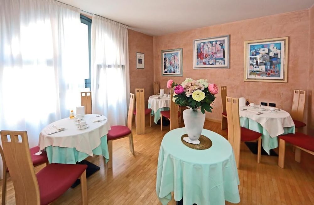 Фото Hotel Contà