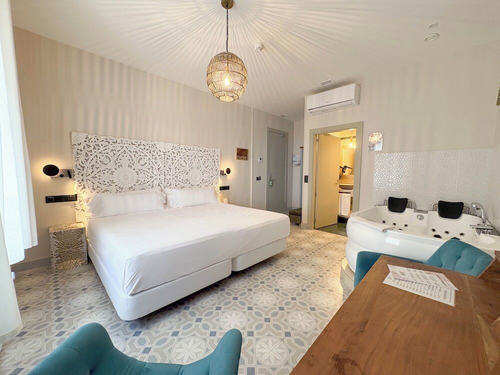 Фото Hotel Boutique Adealba Badajoz