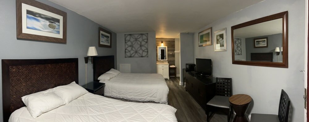 Фото Courtland Inn Motel