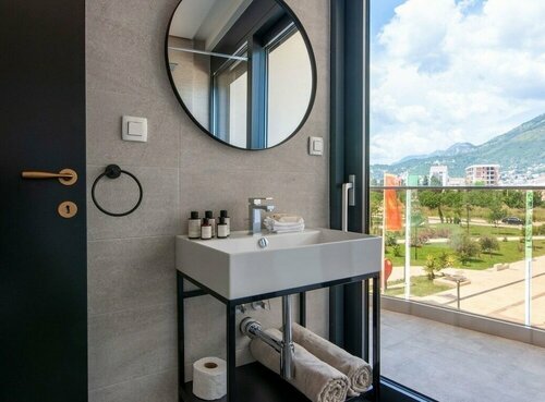 Гостиница Soho Suites в Баре